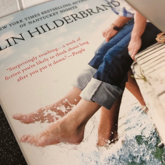 π 3/$18 The Beach Club by Elin Hilderbrand book - Picture 5 of 7